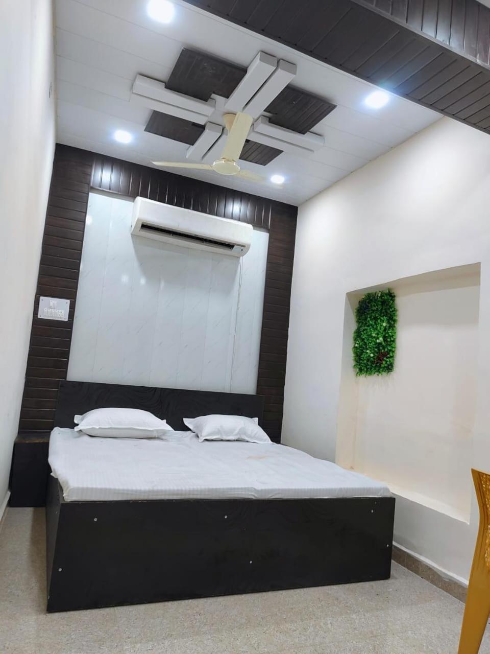 Hotel Crystal Dreams ماثورا المظهر الخارجي الصورة